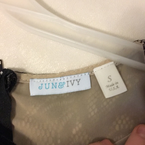 Francesca’s Black Lace Peplum Top - Picture 3 of 8